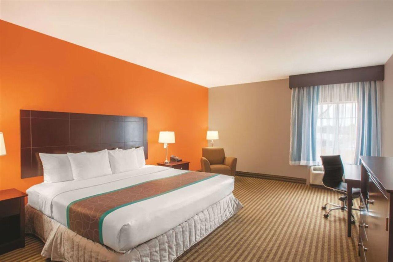 La Quinta By Wyndham Houston Iah Bush Intl Airport E Hotel Humble Exterior photo