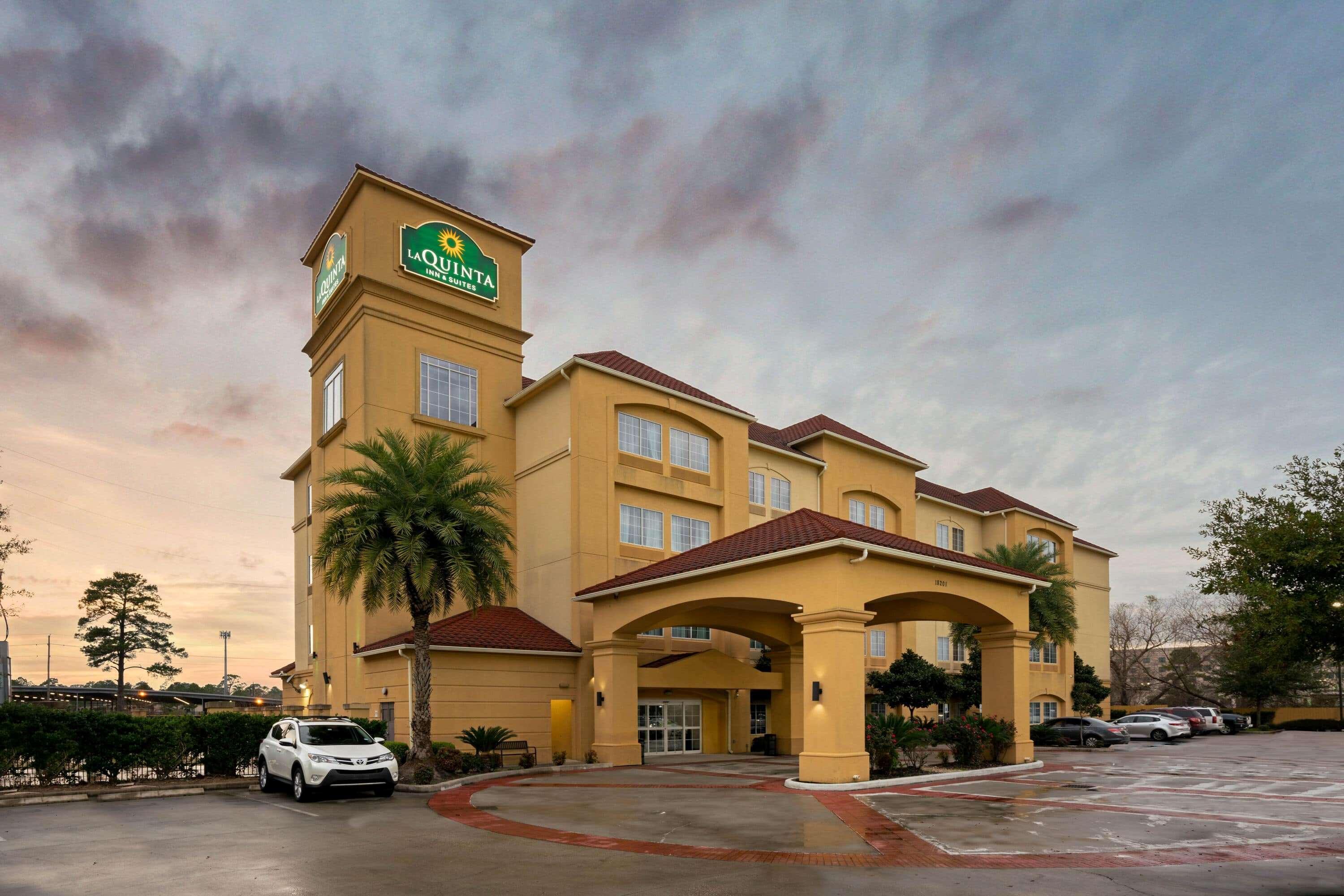 La Quinta By Wyndham Houston Iah Bush Intl Airport E Hotel Humble Exterior photo